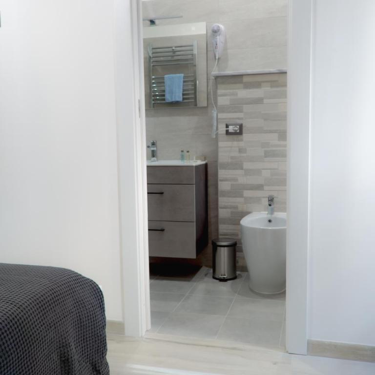 A casa di Pina - Roma St Peter - Camera Matrimoniale con Bagno Privato - 7