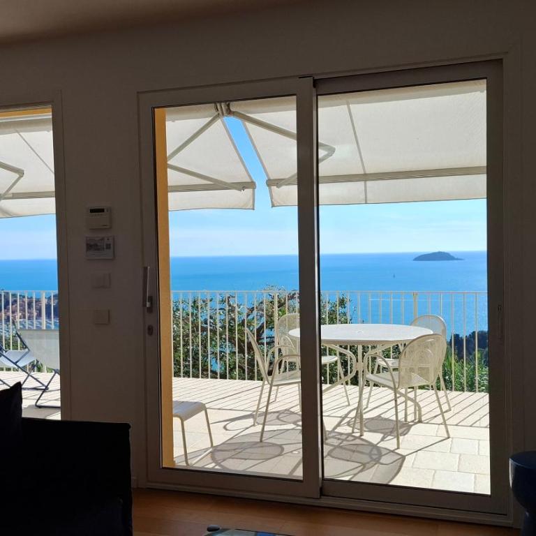 "Quercia House", Private Park, shared Pool, Tennis with rackets, AC, Parking next home, plus Garage in Lerici, Cooking Lesson and Wine Tasting - Casa con 2 Camere da Letto - 14