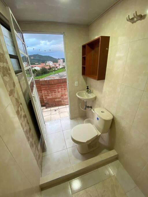 Apartamento en último piso hermosa vista al pueblo y lago - Apartamento de 2 dormitorios - 3