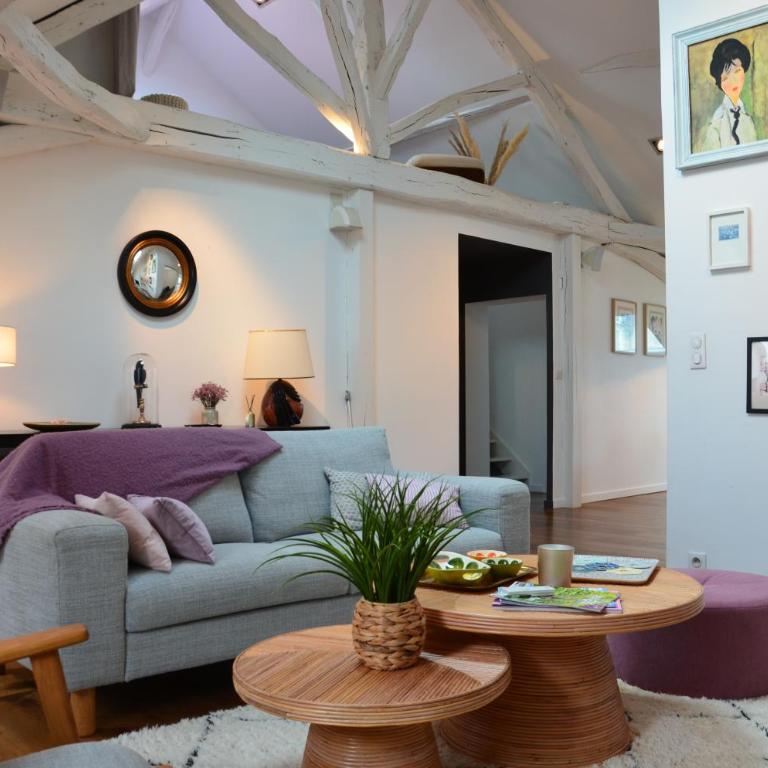 Grand loft 110m Cœur historique Angers et parking privé Rare - Appartement 2 Chambres - 3