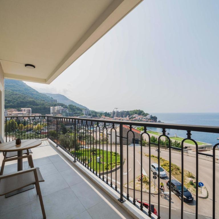 Exclusive Hotel - Standardna Dvokrevetna Soba sa Bračnim Krevetom - 7