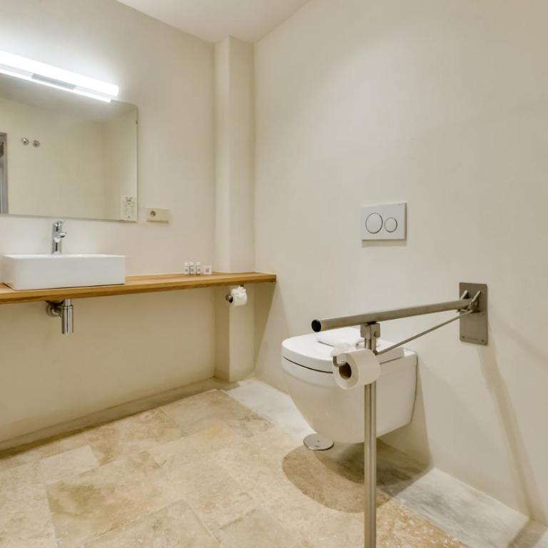 Maison Salva by Santas Hotels - Habitación con cama extragrande - Adaptada para personas de movilidad reducida - 3