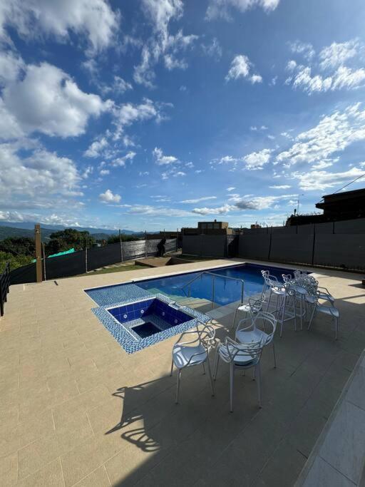 Casa Condominio La Mesa - Casa de 5 dormitorios - 14