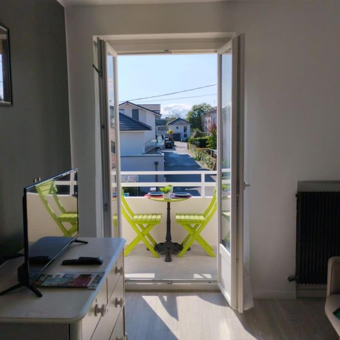 Appartement verdoyant au bord du lac Leman entre Evian et Thonon dans une Villa - Appartement 1 Chambre - 3