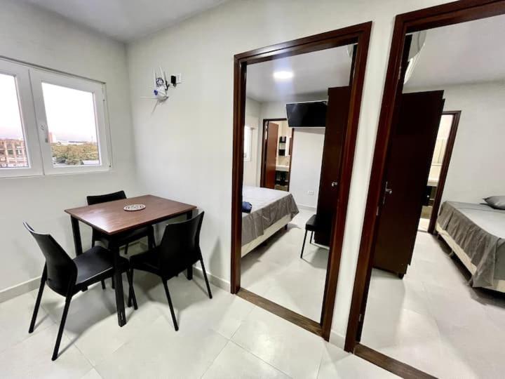 Departamentos de 2D cerca del Aeropuerto WIFI PISCINA SAUNA VAPOR Y SECO - Apartamento de 2 dormitorios - 7