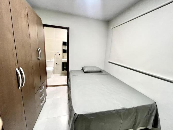 Departamentos de 2D cerca del Aeropuerto WIFI PISCINA SAUNA VAPOR Y SECO - Apartamento de 2 dormitorios - 15