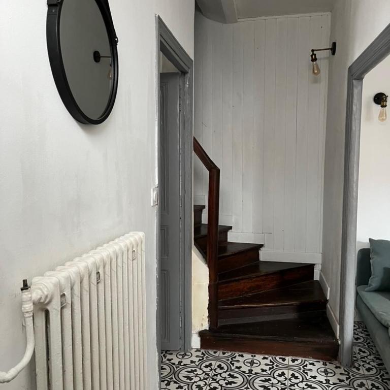 La maison du pont vieux - emplacement de parking gratuit - Proche Cité médiévale - Haus mit 3 Schlafzimmern - 4