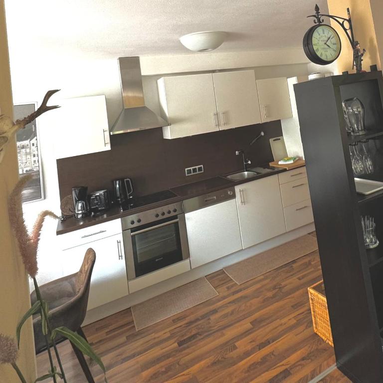 Hollys Ferienwohnungen - Apartment mit Blick auf die Berge - 2