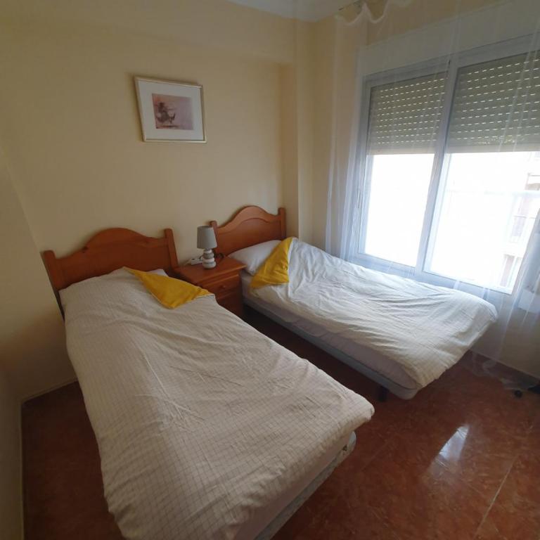Cosy apartment near the beach - Two-Bedroom Apartment with Balcony - 6