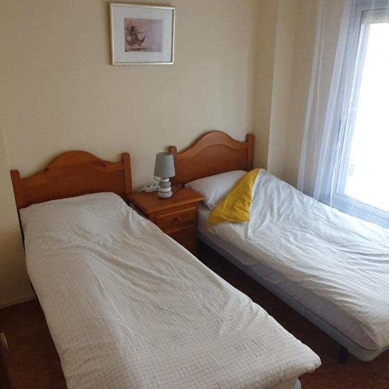 Cosy apartment near the beach - Two-Bedroom Apartment with Balcony - 7