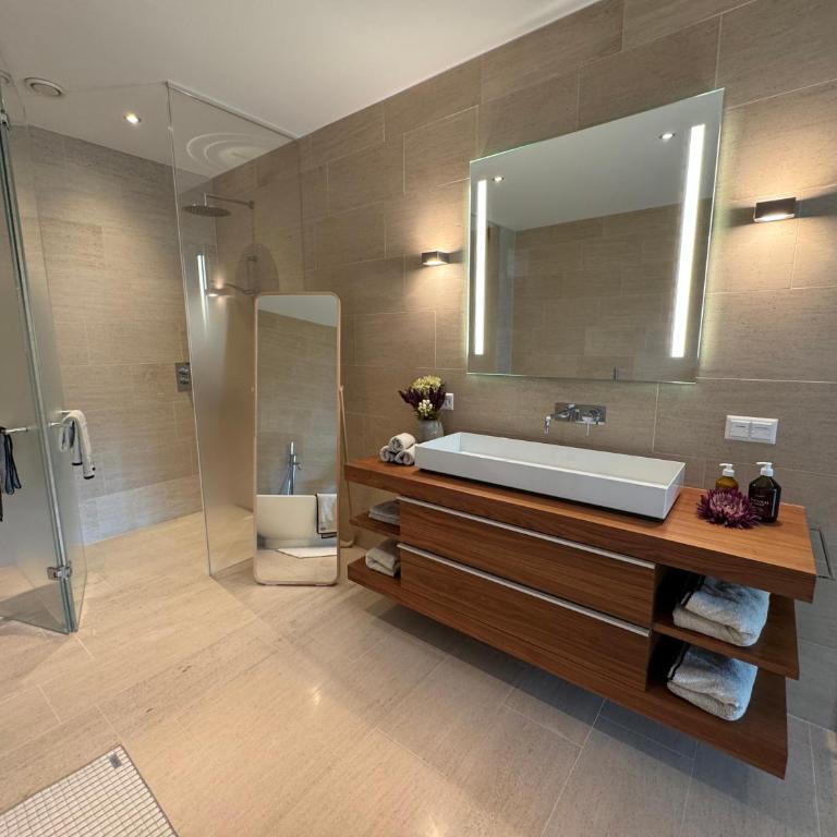 Alpine Luxury Apartment Davos with Spa Access to 5 Star Hotel - Apartment mit 2 Schlafzimmern - 60