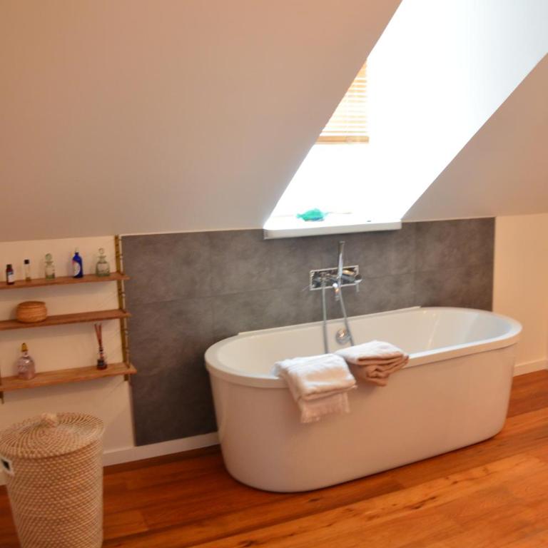 Grand loft 110m Cœur historique Angers et parking privé Rare - Appartement 2 Chambres - 18