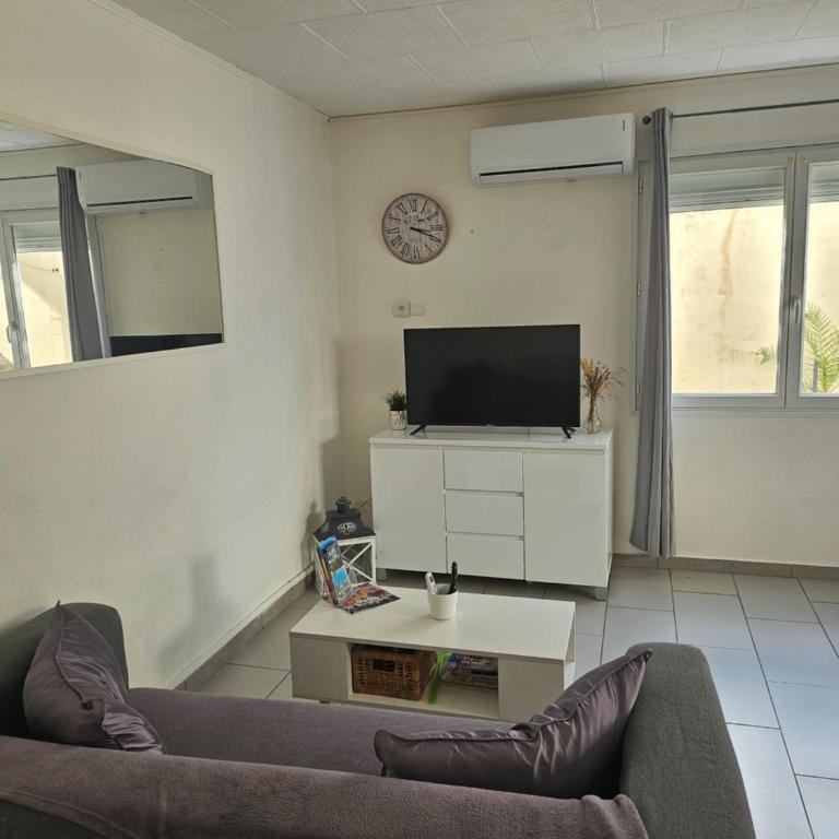 Entre mer et campagne, comme à la maison, extérieur et parking privé - Appartement 1 Chambre - 6