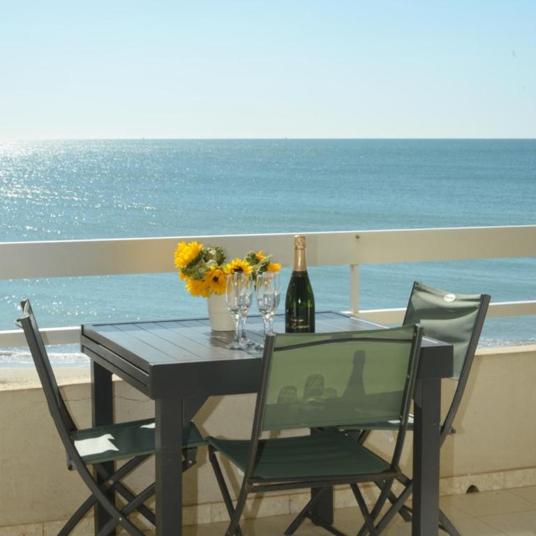 Bleu Horizon YourHostHelper - Appartement - 44