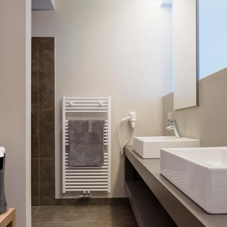 Landpalais Goyenhof - Deluxe Suites & Breakfast - Suite Deluxe - 11