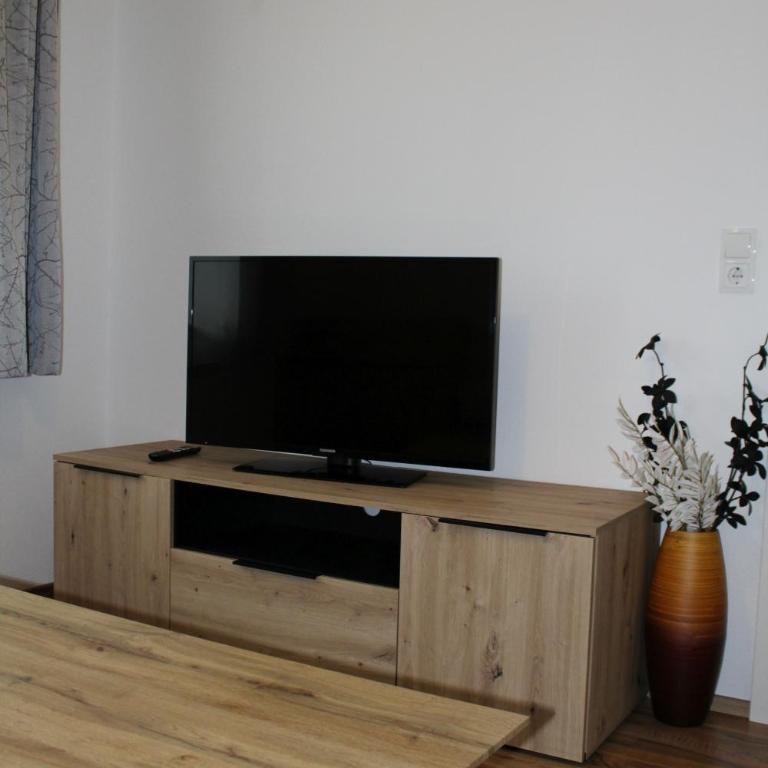 Apartment Seber - Apartment mit 1 Schlafzimmer und Balkon - 3
