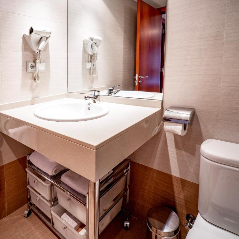 Apartaments Superior - Three-Bedroom Apartment - 6