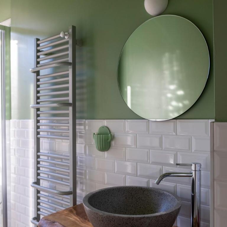 Casa DiMondi - Camera Doppia con Letti Singoli con Bagno Privato Esterno - 9