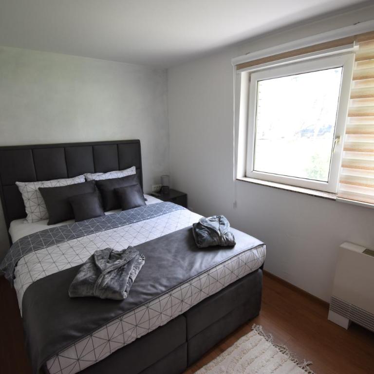 Apartmani Sarajevo - Apartman s 1 Spavaćom Sobom i Balkonom - 7