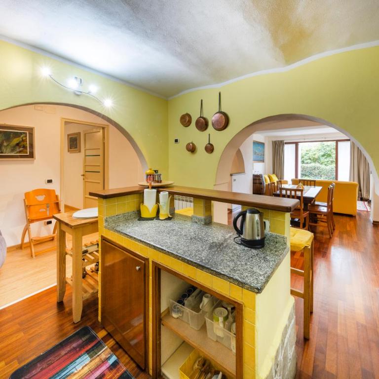 Villa Lucciola - Two-Bedroom Apartment - 18
