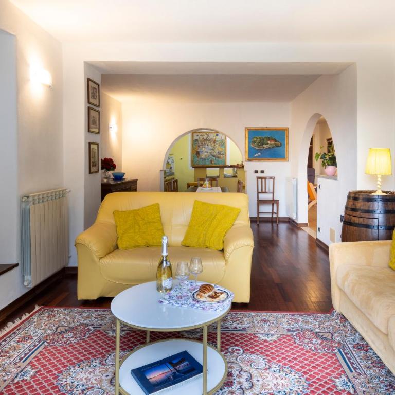 Villa Lucciola - Two-Bedroom Apartment - 21