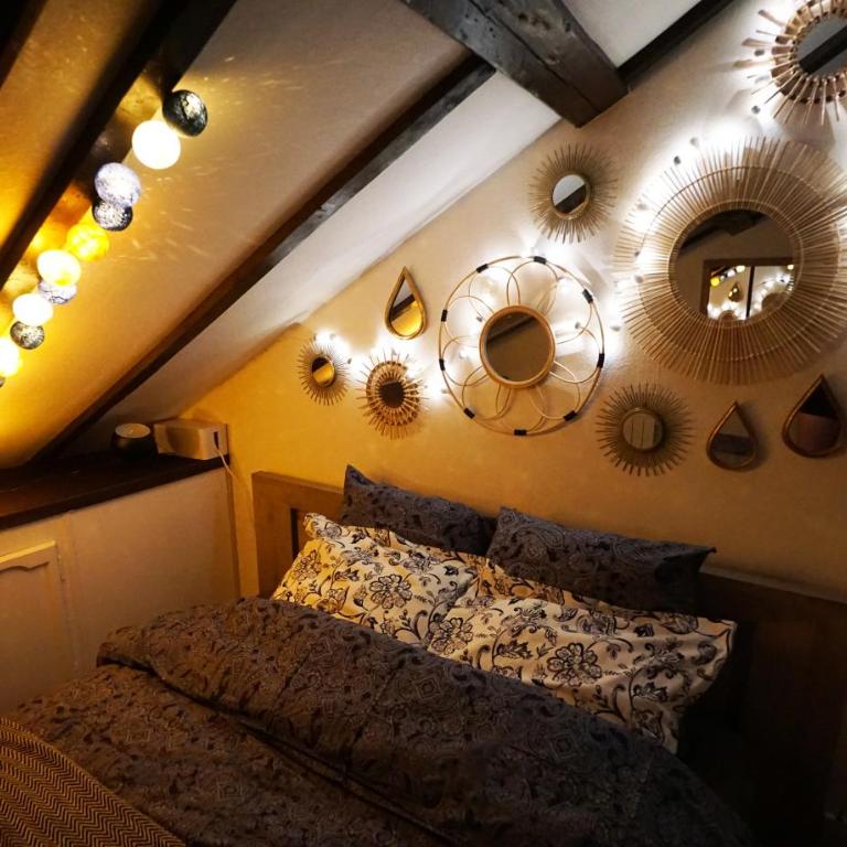 Studio "Sous les Toits" - Charmant et calme - Gare et Tram à 4 min - Apartment mit 1 Schlafzimmer - 5