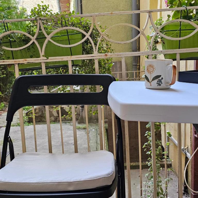 Apartment Teddy stari Grad - Twin Room with Terrace - 16