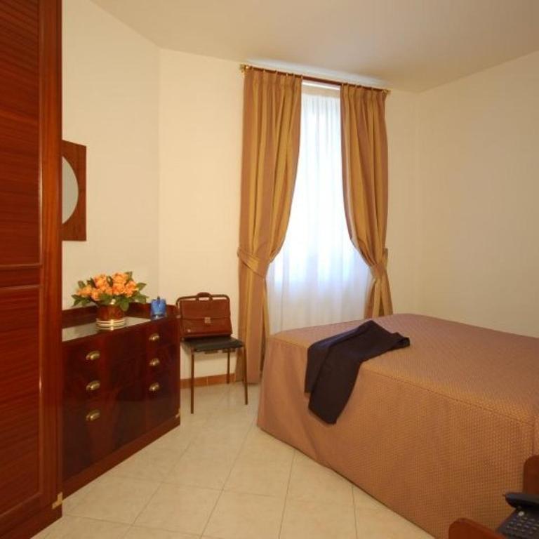 Hotel Residence Vatican Suites - Suite con 2 Camere da Letto - 3