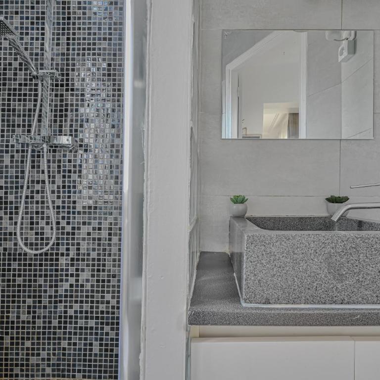 Le Poétique niché au pied du Sacré-Cœur - Appartement 1 Chambre - 28