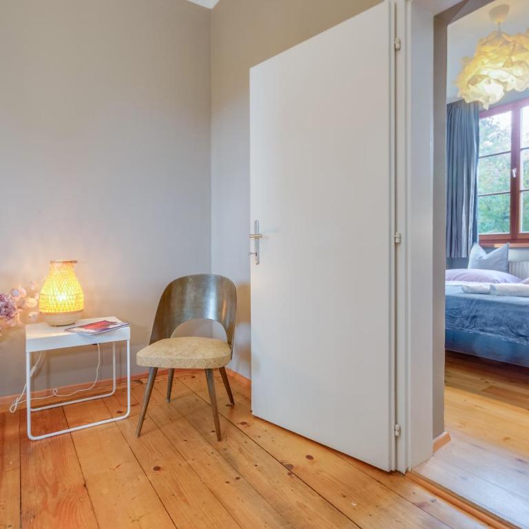 Gartenblick - Netflix - Free Parking - Waschmaschine - Zentral - Villa - Deluxe Apartment mit 1 Schlafzimmer und Gartenblick - 6