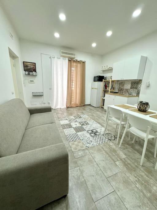 Ilarys home - Appartamento con 1 Camera da Letto - 1