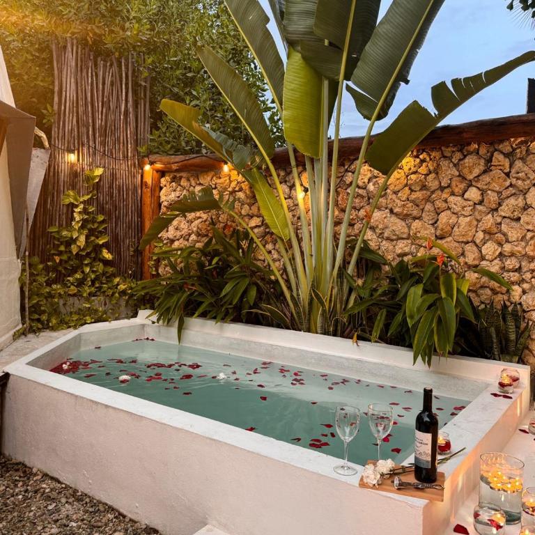 Casa de playa Kommox Beach - Four-Bedroom Vacation Home - 1