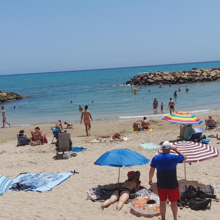 Apartment Los Locos Beach with Balcony and Wi-Fi - One-Bedroom Apartment - 25