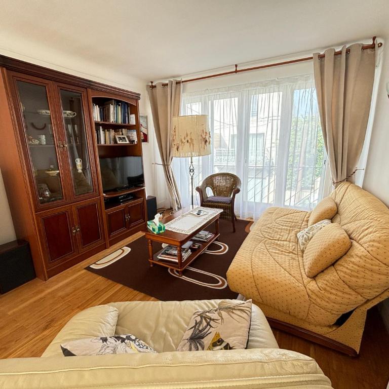 Appartement T3 avec garage et équipements complets - FR-1-197-612 - Apartment - 4