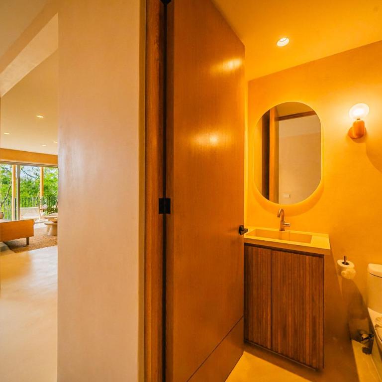 Divine 2BR w Pool Gym Yoga Classes Restaurant - One-Bedroom Apartment - 50