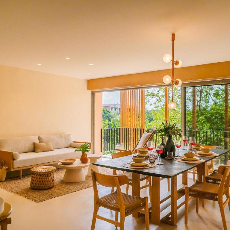 Divine 2BR w Pool Gym Yoga Classes Restaurant - One-Bedroom Apartment - 36