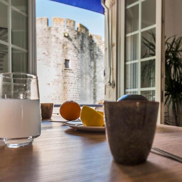 LESEHAN APPARTEMENT AIGUES MORTES Vue Remparts - Apartment mit 1 Schlafzimmer - 8