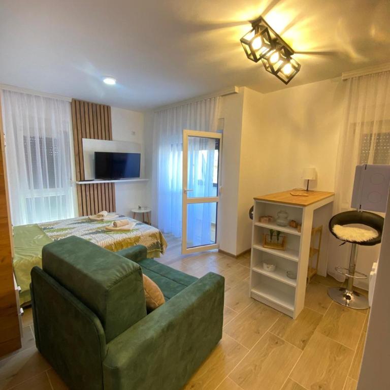 Apartman Emilija - Studio sa Balkonom - 14