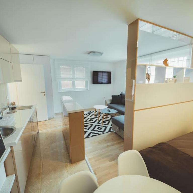 Feel Sarajevo Apartment - Old Town with Parking - Apartman sa 2 Spavaće Sobe - 31