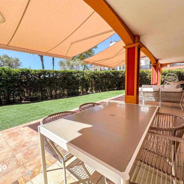 Beautiful Ground Floor Apartment - Garden - SUS01 - Apartamento de 2 dormitorios con vistas al jardín - 15