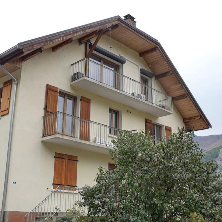 Montricher Karellis, à 5 min de Saint Jean de Maurienne - Four-Bedroom Apartment with Balcony - 23