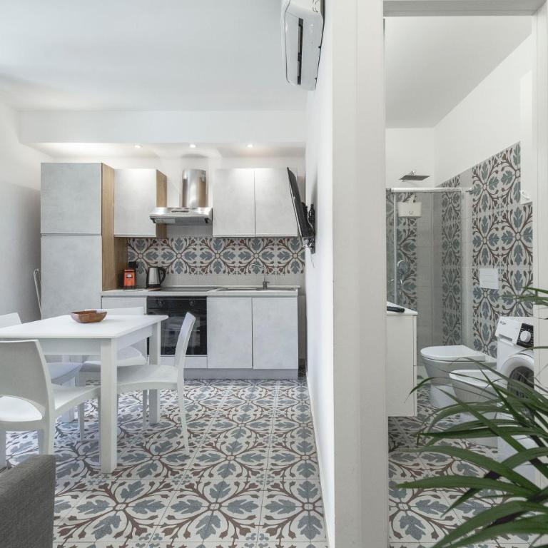 Pietranera Home - Apartment with Balcony - 9
