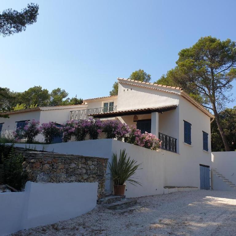 La Bastide Blanche Magnifique villa 5 étoiles 5 chambres et piscine privée sur 6500 m VAR - Villa avec Piscine Privée - 13