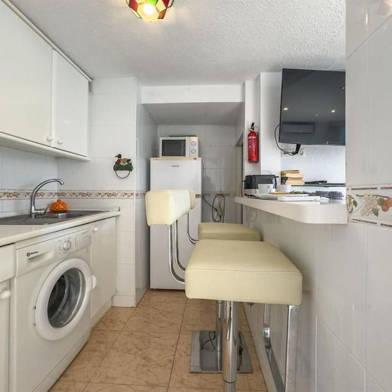 Skol 208A First Line Beach West Facing Duplex - Two-Bedroom Apartment - 9