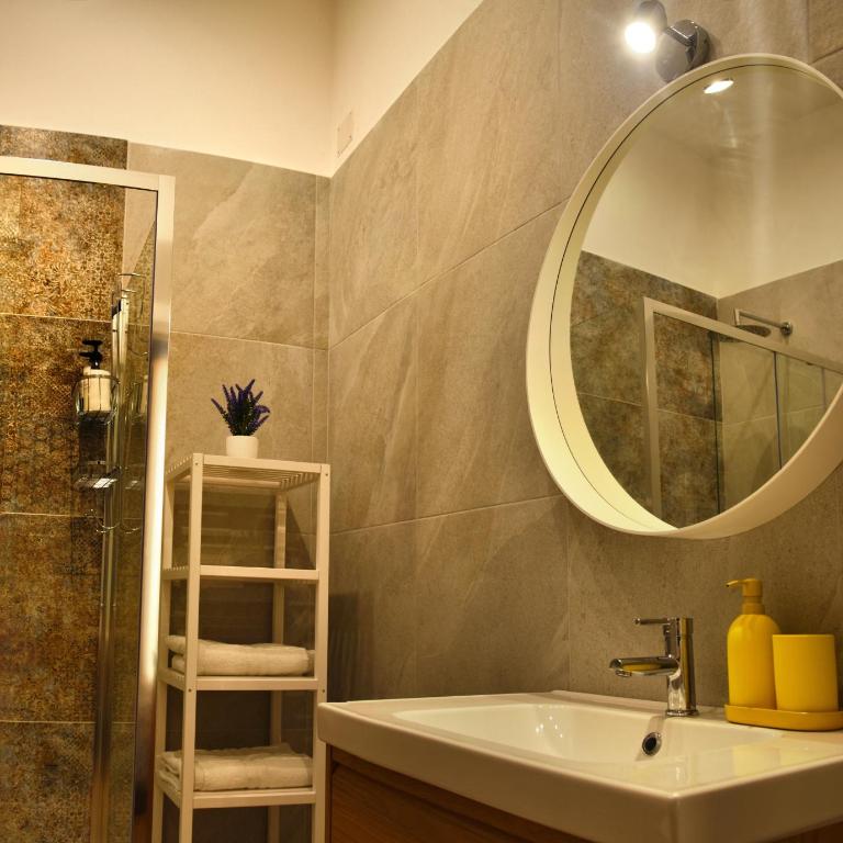 Centro Storico Rooms - Junior Suite con Balcone - 6