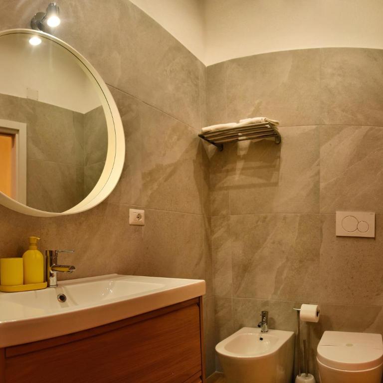 Centro Storico Rooms - Camera Matrimoniale con Bagno Privato - 9