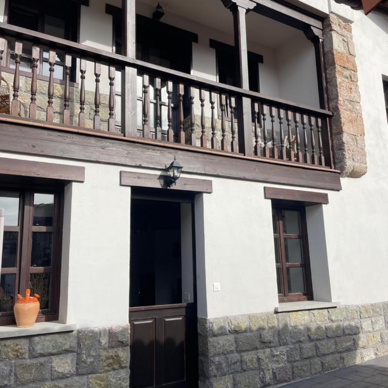 Apartamentos Rurales Playas De Niembro - House - 26