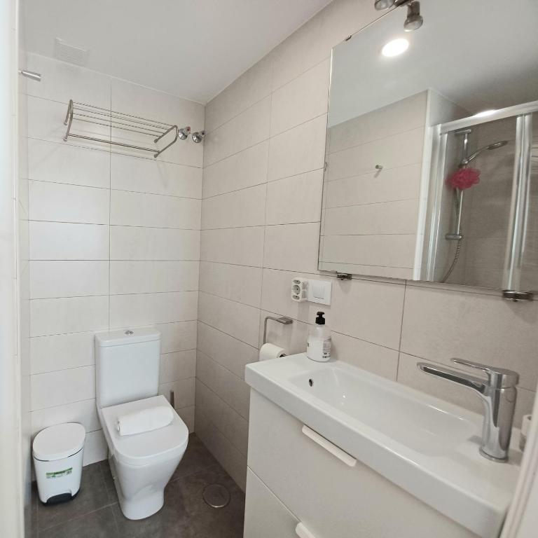 Inmogestion Integral Rentals, Paraiso 4, Sevilla - Apartamento de 3 dormitorios con balcón - 80