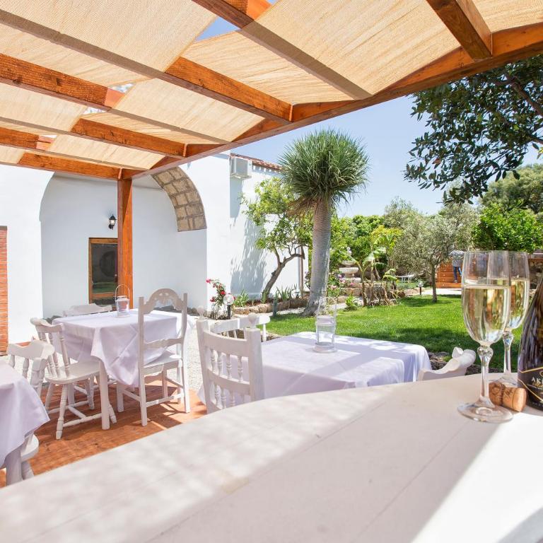 Restored Historic Mansion Paterno with Exclusive Pool, Wifi and AC for 20 people - Villa con Piscina Privata - 13