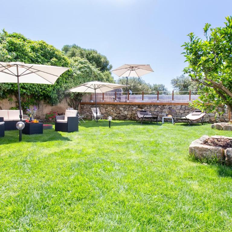 Restored Historic Mansion Paterno with Exclusive Pool, Wifi and AC for 20 people - Villa con Piscina Privata - 37